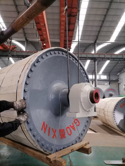 Normale Spezifikation Neue Wellpappenkarton-Produktionslinie, die Papierherstellungsmaschine in China aufschneidet